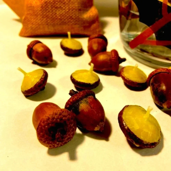 24 Floating Acorn Cap Candles - Handmade - Picture 6 of 11